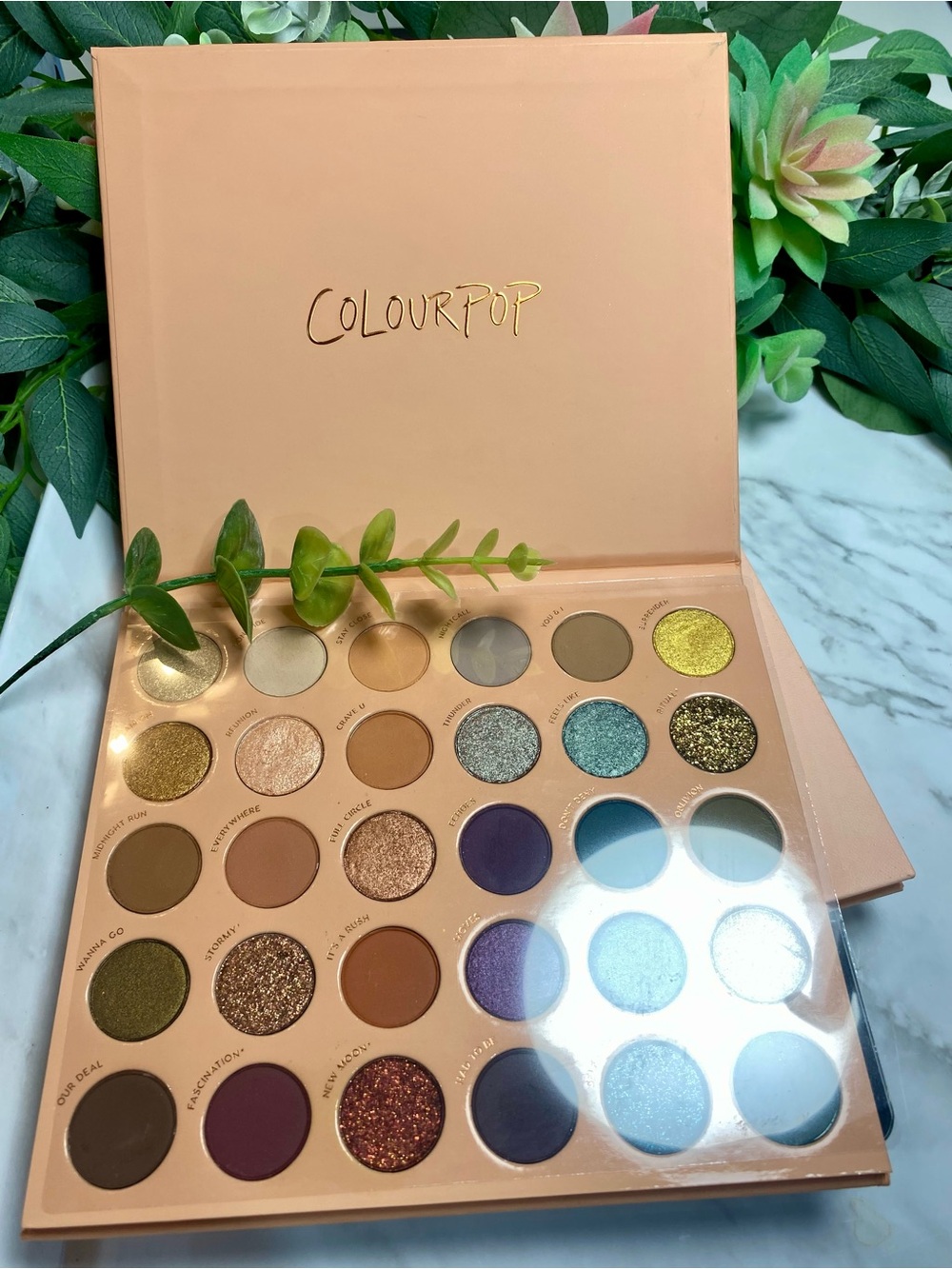 Colourpop It’s A Mood Eyeshadow Pallet W/30 Pans